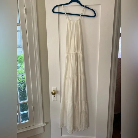 GAP | Dresses | Gap White Tiered Halter Maxi Dress With Pockets | Poshmark